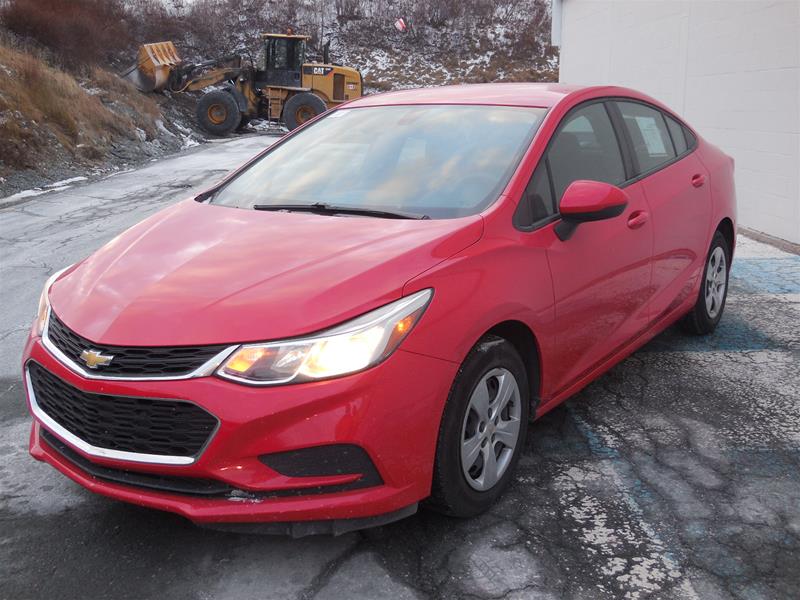 Certified PreOwned 2018 Chevrolet Cruze LS Front Wheel