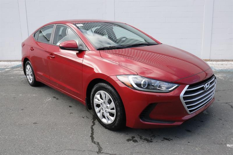 PreOwned 2017 Hyundai Elantra Sedan LE Front Wheel Drive 4Door Sedan